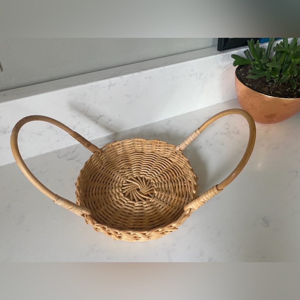 Vintage Wicker Rattan Boho Round Small Basket Tray w Handles Candle Plant Holder
